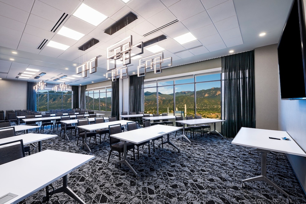 SpringHill Suites by Marriott Colorado Springs Downtown - photo 27