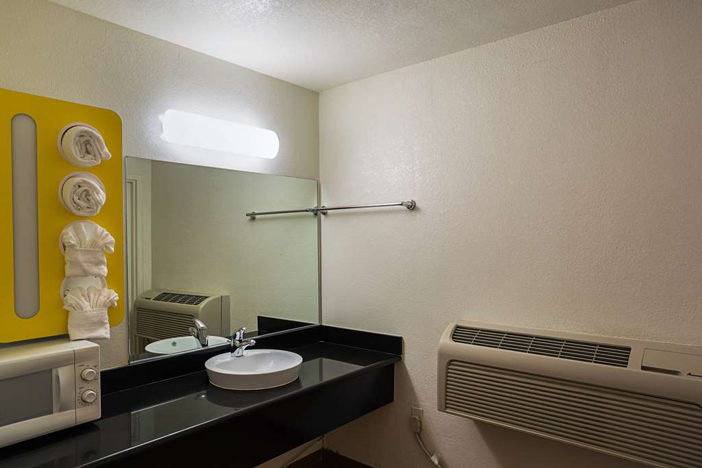 Motel 6 Wenatchee WA - photo 19