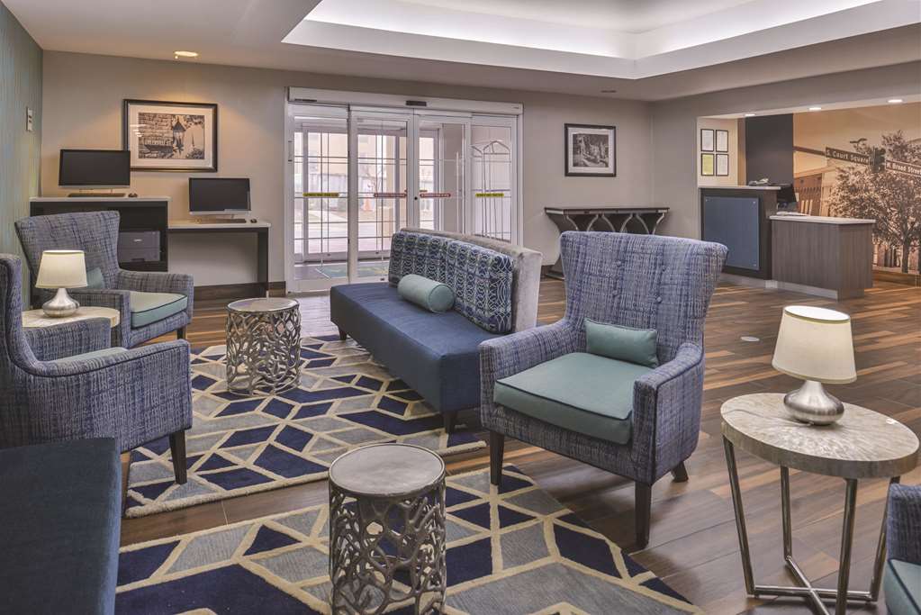 La Quinta Inn & Suites by Wyndham Atlanta South Newnan - photo 3