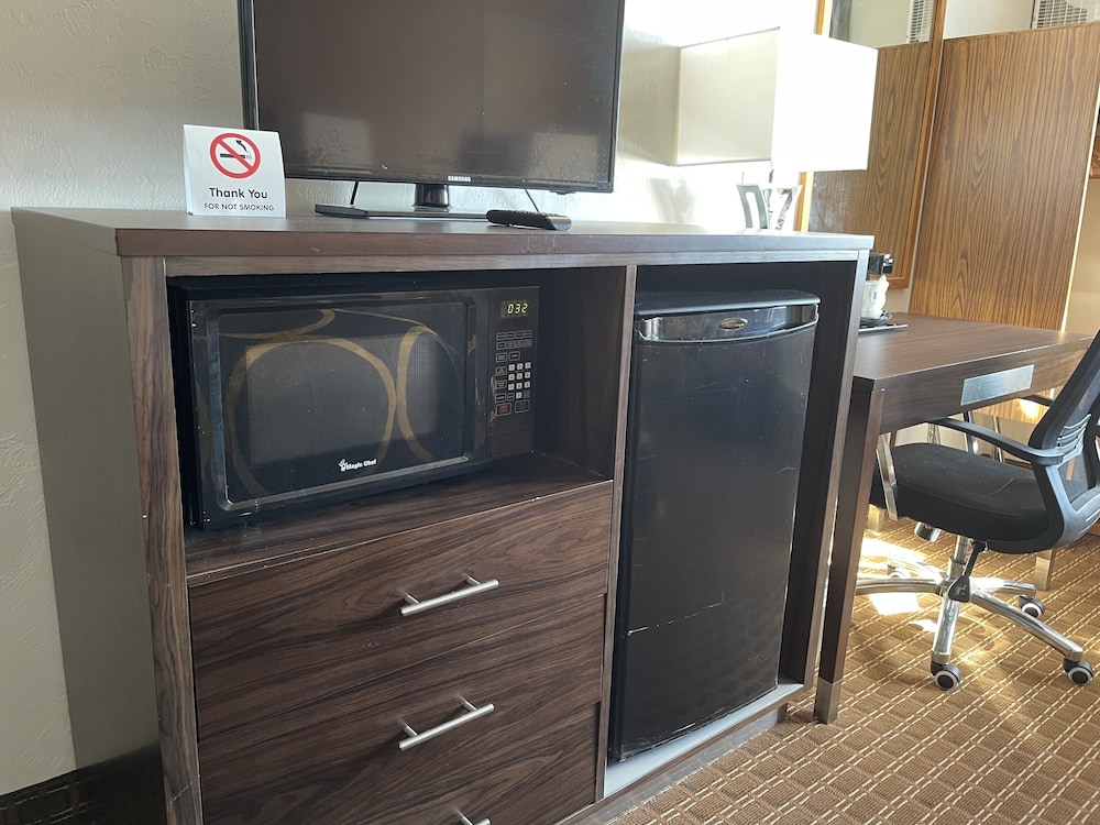 Super 8 by Wyndham Ketchikan - photo 15