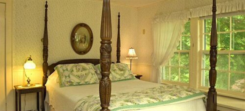 Arlington's West Mountain Inn - photo 23