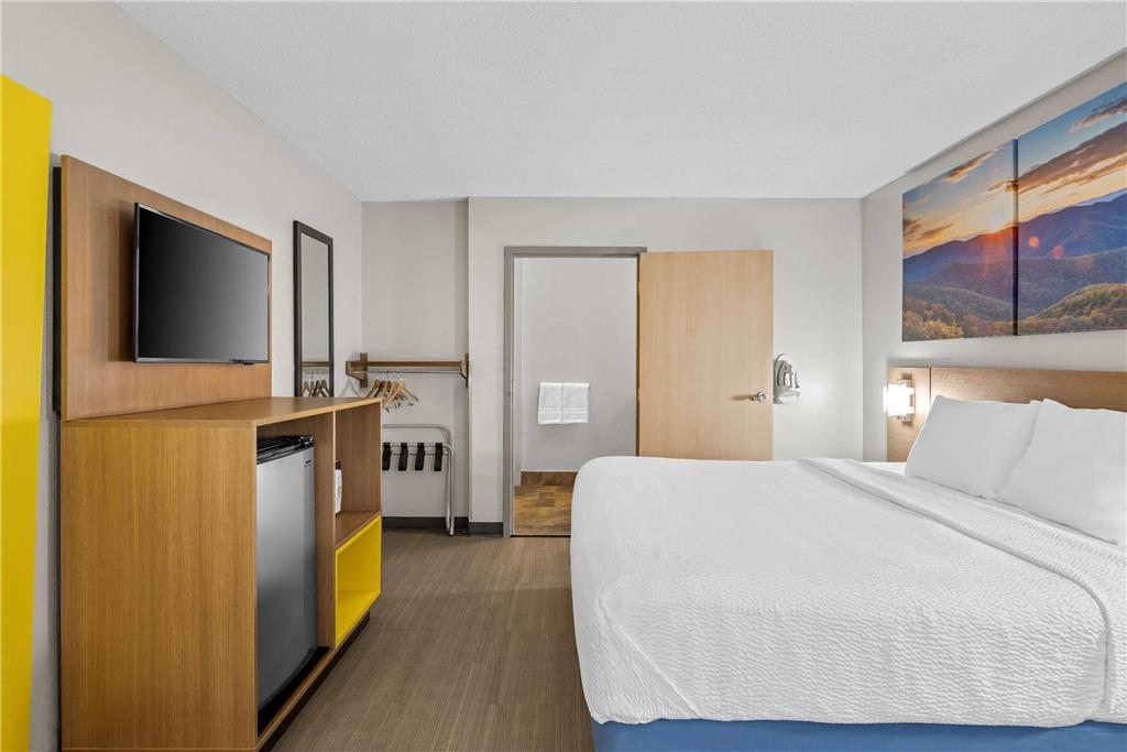 Days Inn by Wyndham Chattanooga Hamilton Place - photo 25