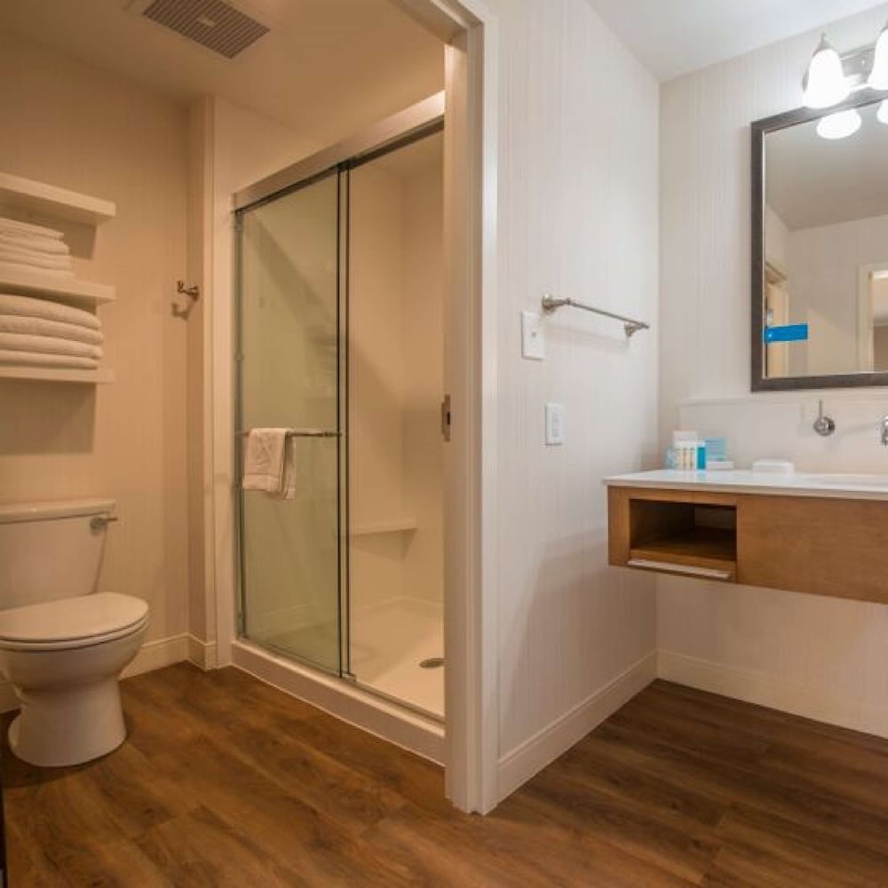 Hampton Inn Waynesboro - photo 23