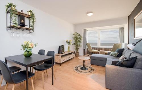 Cozy Apartment In Oostende With Wifi — 4-Star Luxury Hotel in Ostend, Belgium