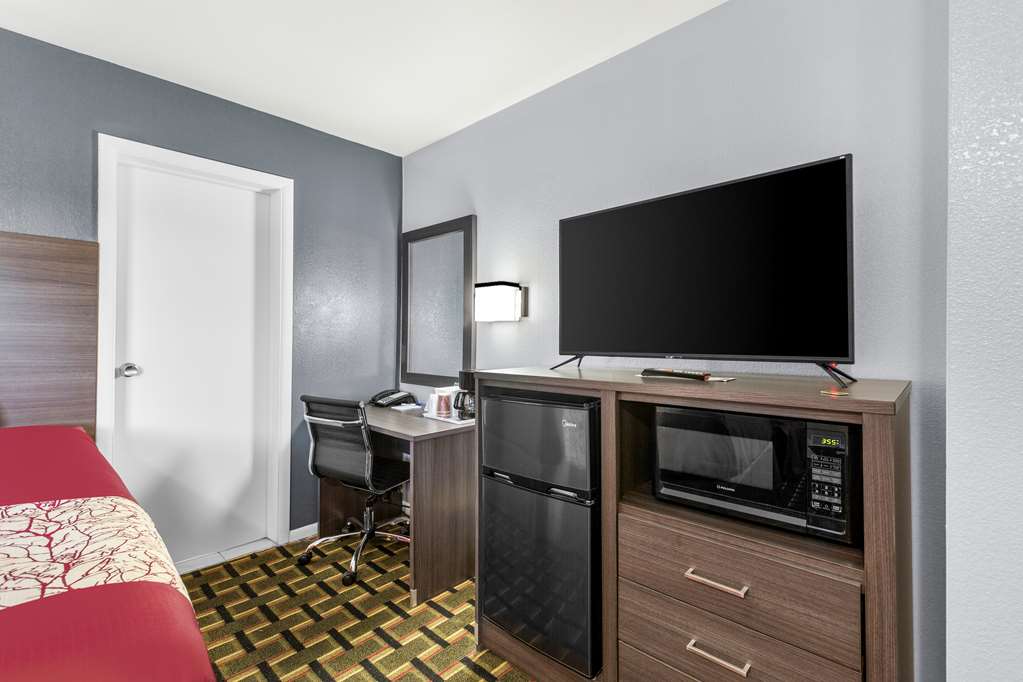 Americas Best Value Inn Belleville - photo 10