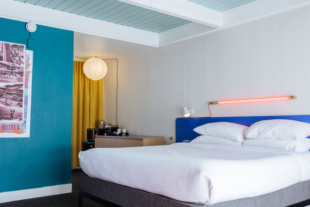 The Phoenix Hotel - photo 30