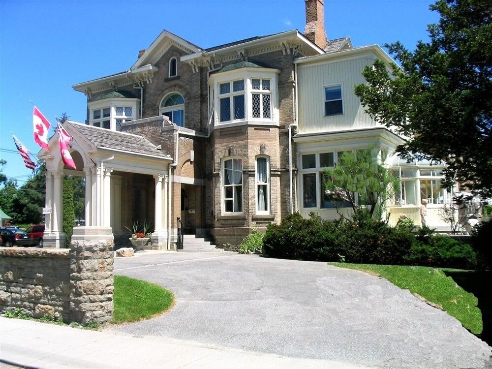 Perth Manor Boutique Hotel in Perth, Canada
