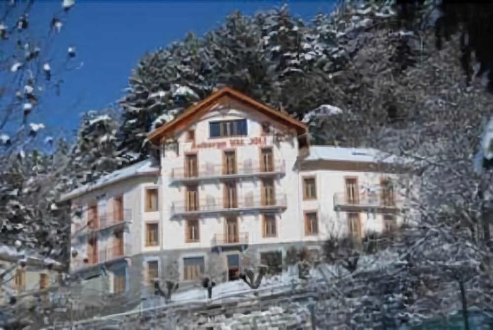 Auberge Du Val Joli — hotel in Seez