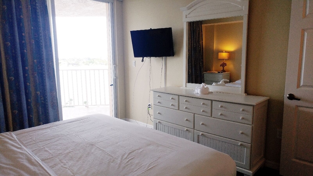 Lovers Key Resort by Check In Vacation Rentals - photo 17