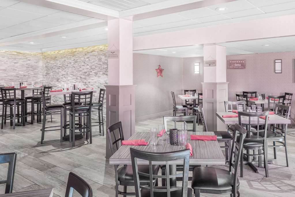 Days Inn by Wyndham Springfield Phil.Intl Airport - photo 15