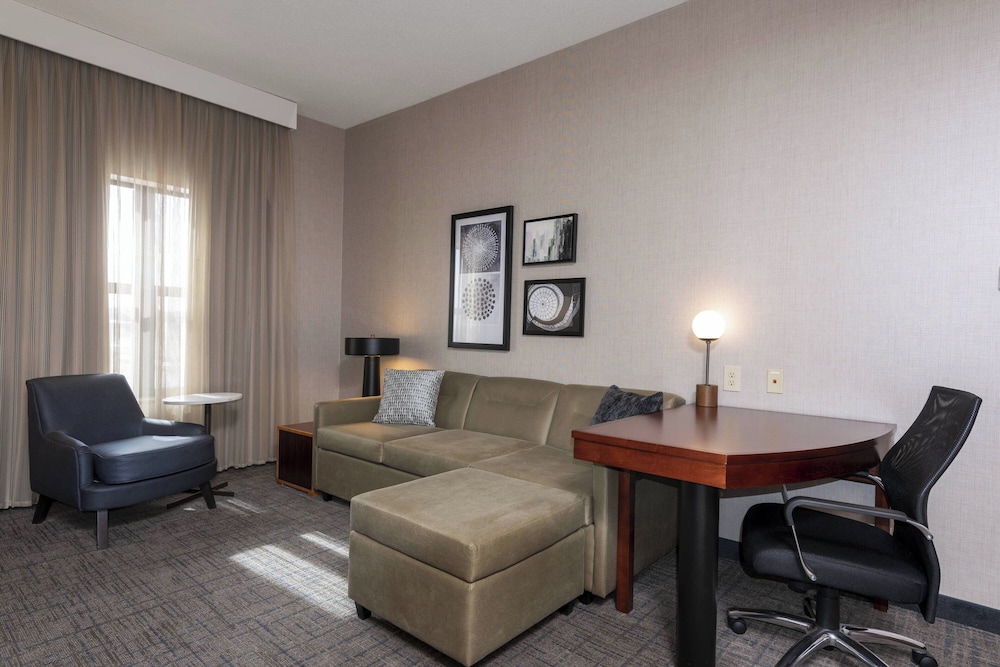 Residence Inn Midland Marriott - photo 15