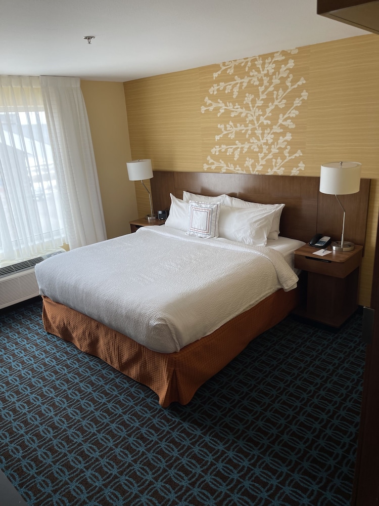 Fairfield Inn & Suites East Grand Forks - photo 7