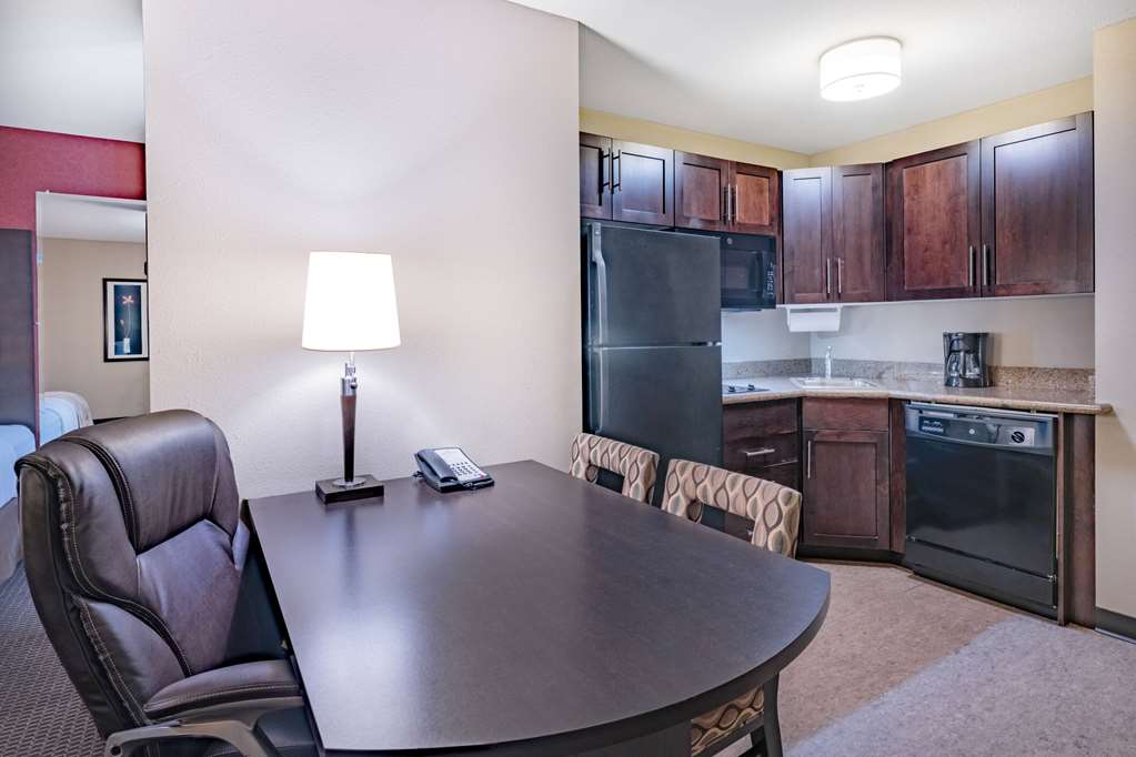 Hawthorn Suites by Wyndham Williston - photo 25
