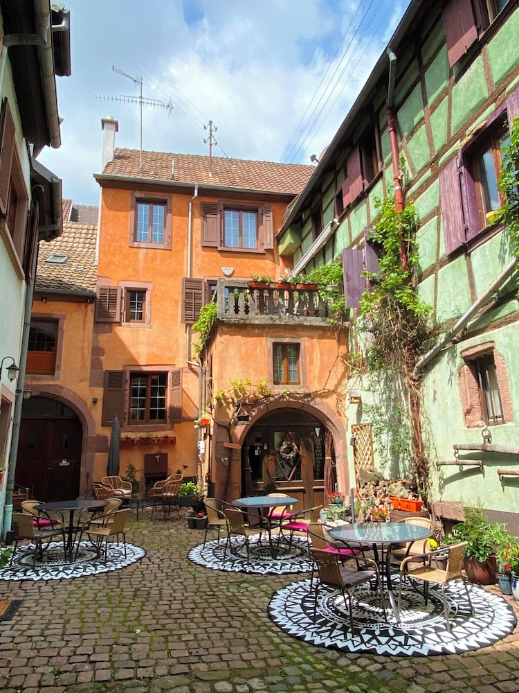 Laterale Residences — 4-Star Luxury Hotel in Riquewihr, France
