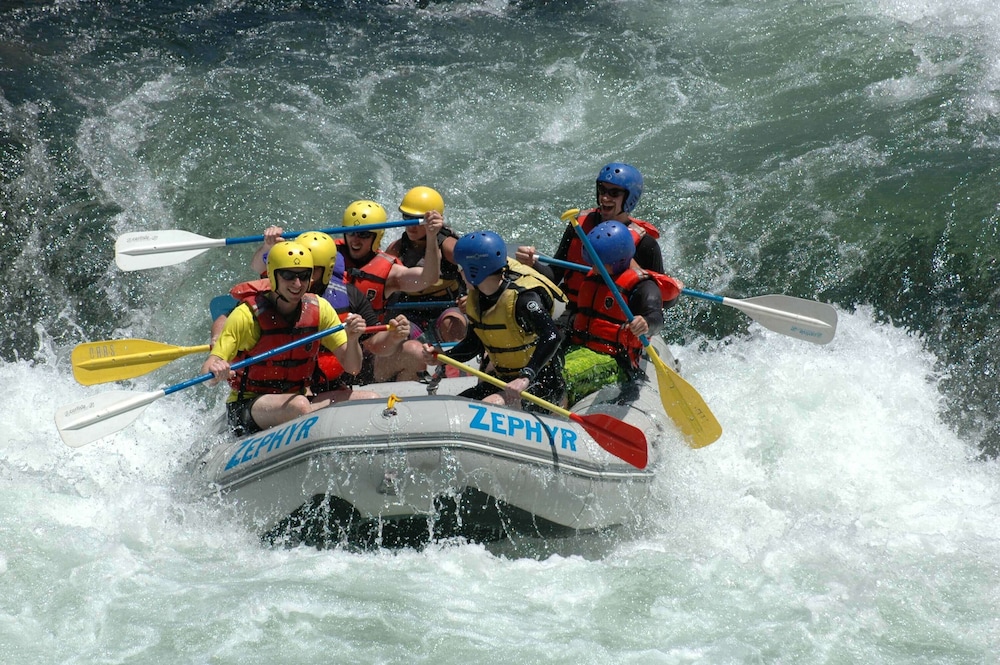 Yosemite Bug Rustic Mountain Resort - photo 96