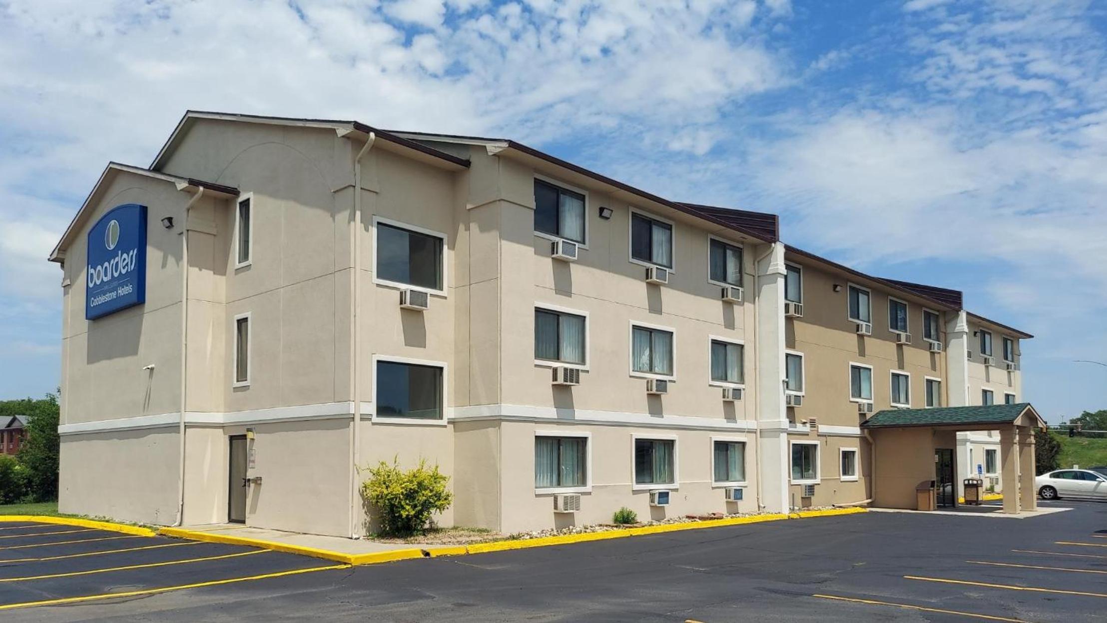 Boarders Inn & Suites by Cobblestone Hotels Waterloo Cedar Falls - photo 3