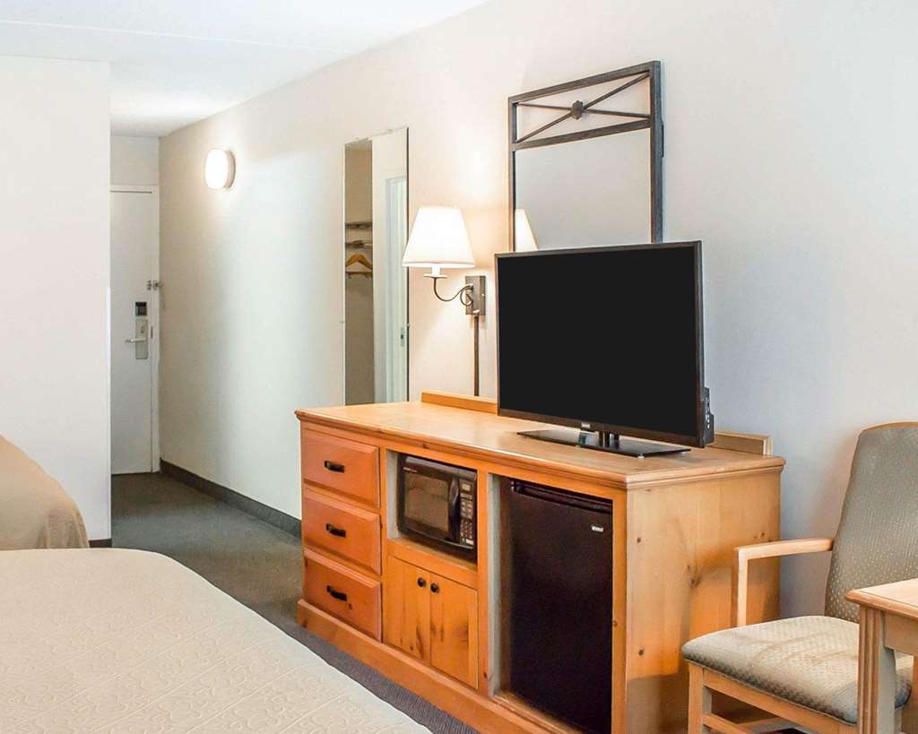 Quality Inn Rhinelander - photo 17