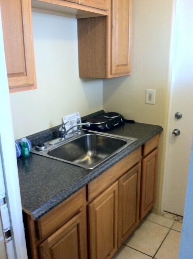 Makai Beach Lodge - photo 15