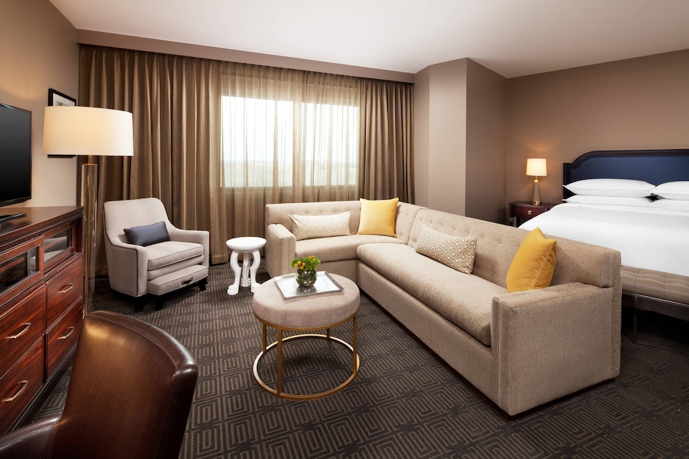 Sheraton McKinney Hotel - photo 14