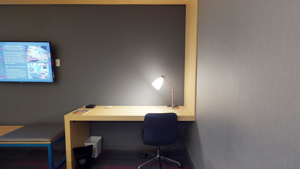Aloft Coral Gables - photo 5