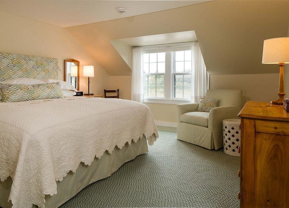 Weekapaug Inn - photo 3