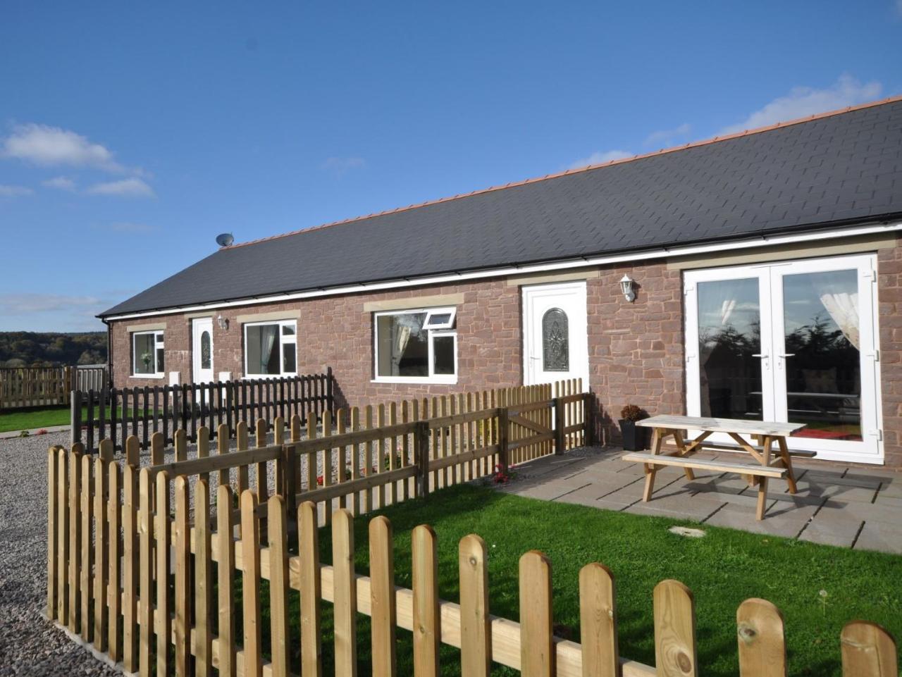 2 Bed in Blakeney 54766 - last minute hotel in Unknown City