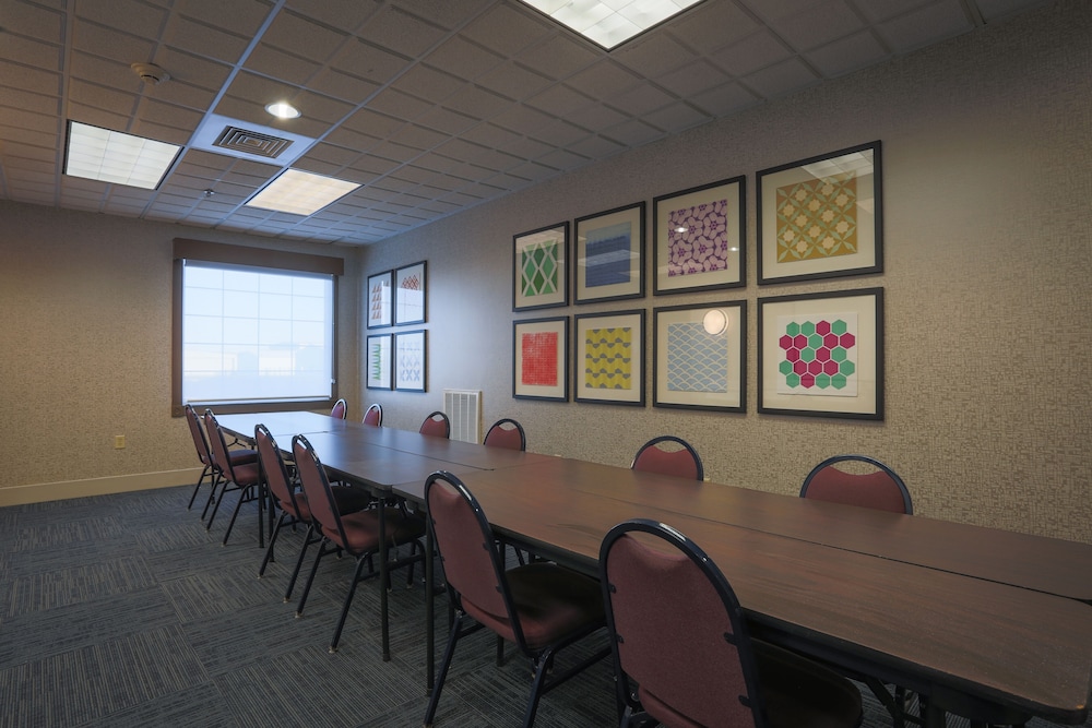 Holiday Inn Express & Suites Reading by IHG - photo 42
