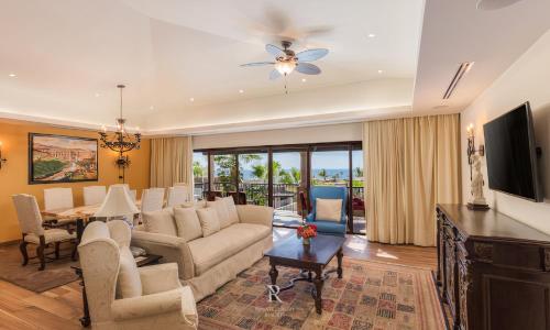Four Bedroom Villa Hacienda Encantada Residences — 4-Star Luxury Hotel in Cabo San Lucas, Mexico