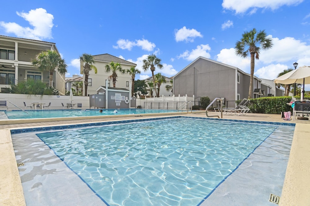 SOUTH BAY BY THE GULF Private beach access Community pool Foosball - photo 36