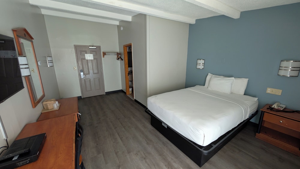 Crystal Inn Neptune - photo 11
