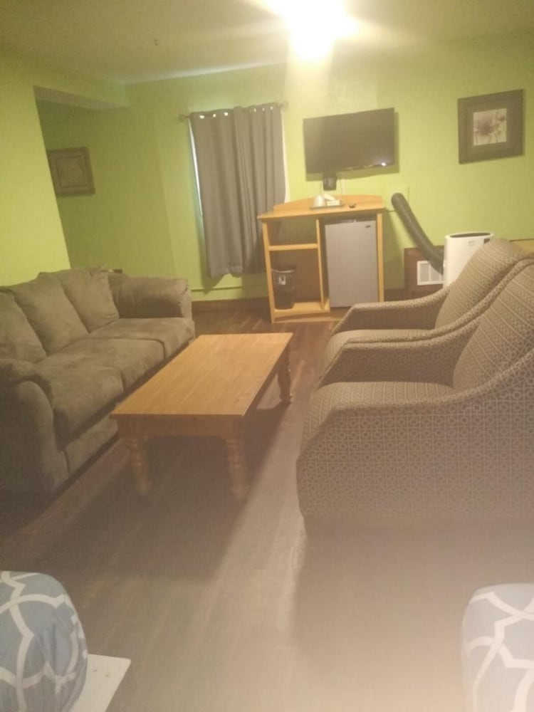 Econo Inn Anchorage - photo 19