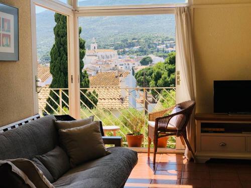 Casa Adela Terraza 5m playa Aire acondicionado — 4-Star Luxury Hotel in Cadaques, Spain