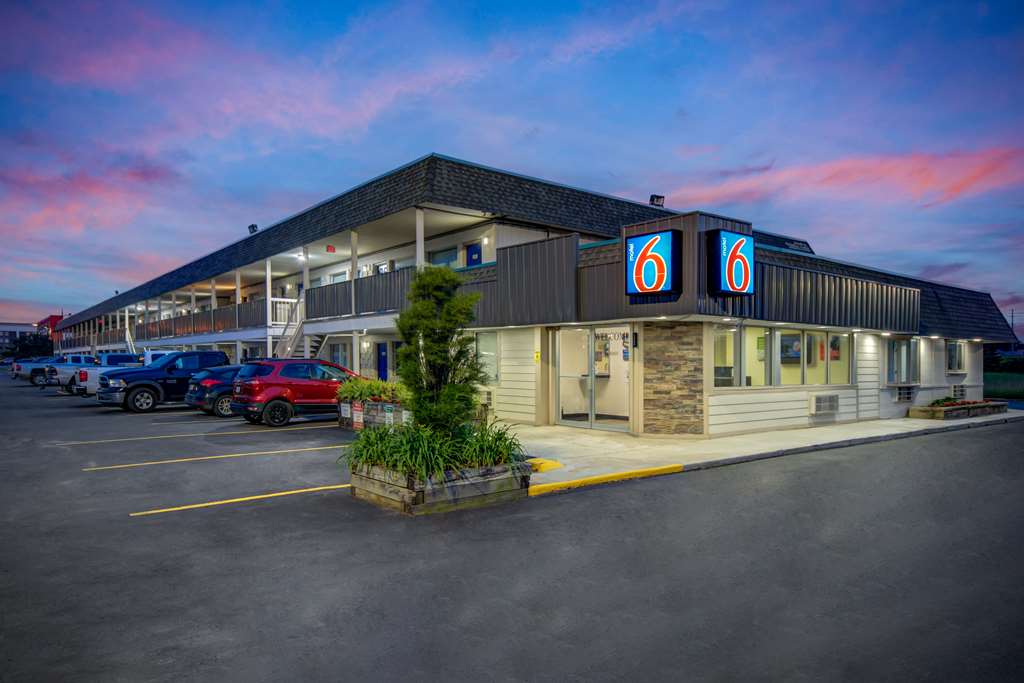 Motel 6 Lima OH - featured photo