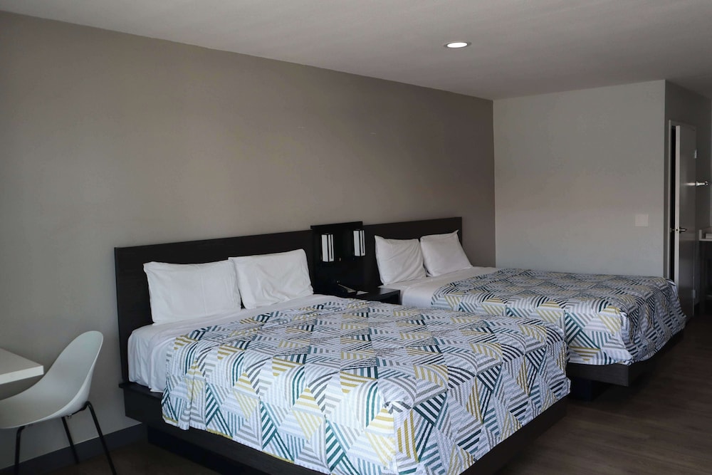 Motel 6 San Diego CA Southbay - photo 23