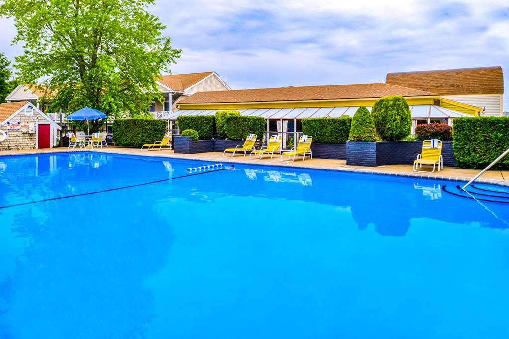 Rodeway Inn Orleans Cape Cod - photo 42