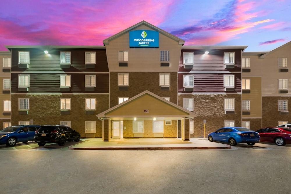 Value Place El Paso Gateway - photo 2