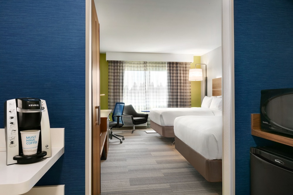 Holiday Inn Express & Suites Salisbury by IHG - photo 15