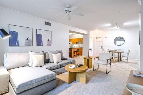 Well Located 3BR Near SoFi Stadium & LAX — 4-Star Luxury Hotel in Los Angeles, United States