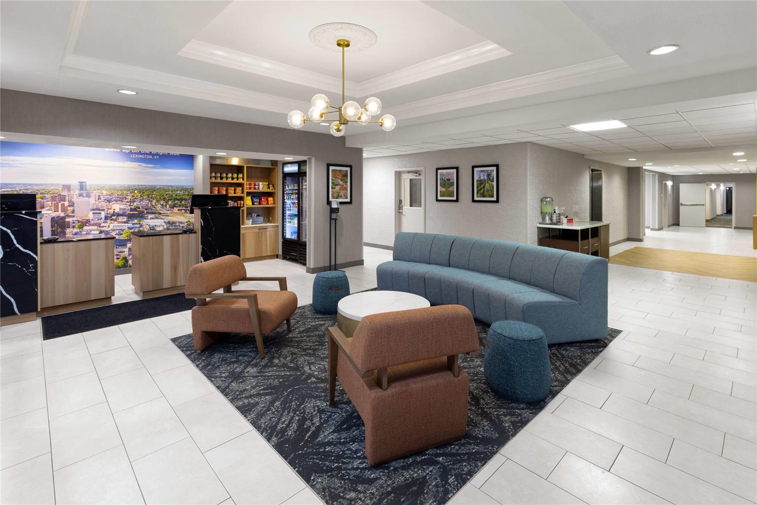 La Quinta Inn & Suites by Wyndham Lexington South Hamburg - photo 9