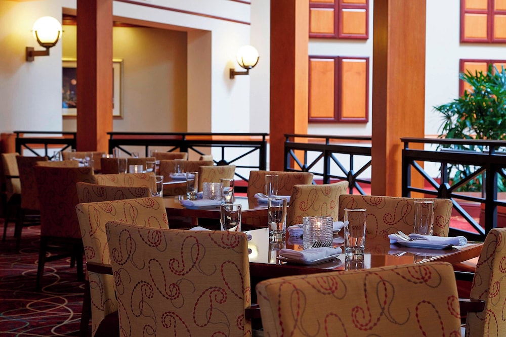 Columbus Airport Marriott - photo 32