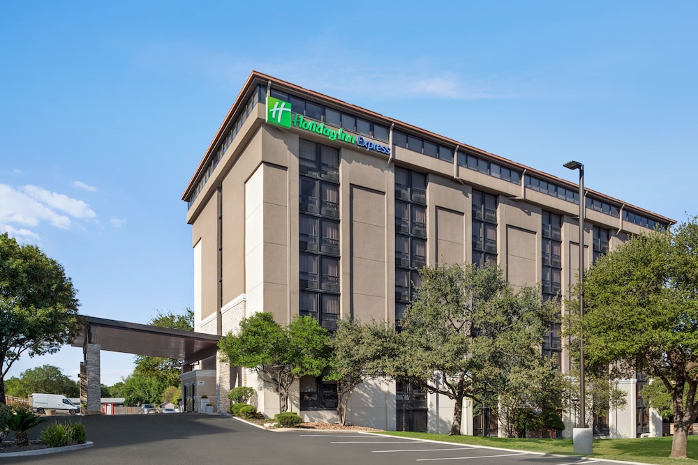Holiday Inn Express San Antonio Airport by IHG - photo 40