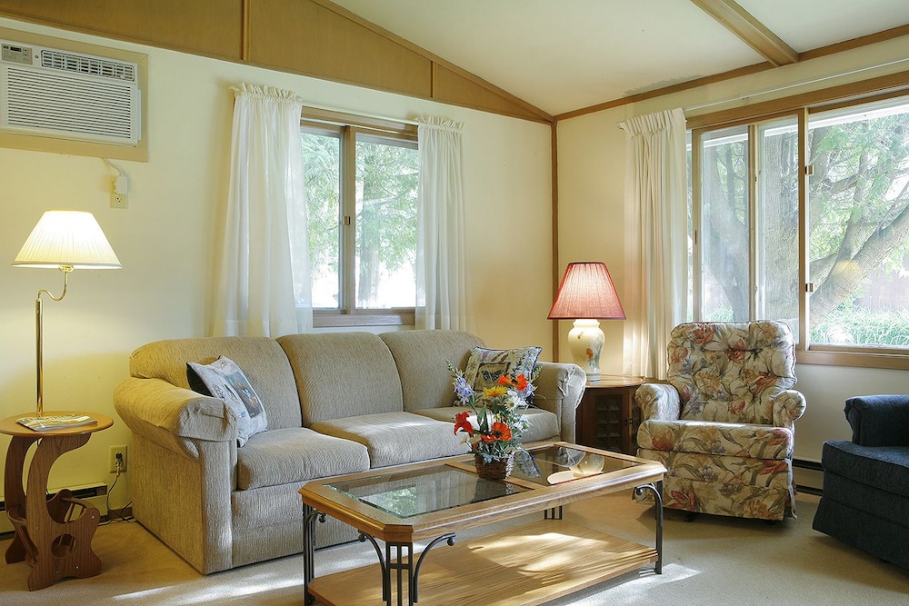 Peninsula Park View Resort - photo 34