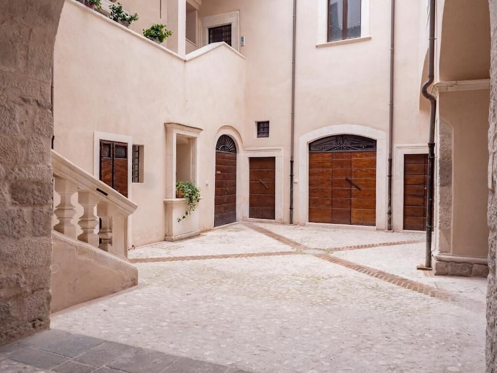 Palazzo dei Pavoni Relais di Charme — 4-Star Luxury Hotel in L'aquila, Italy