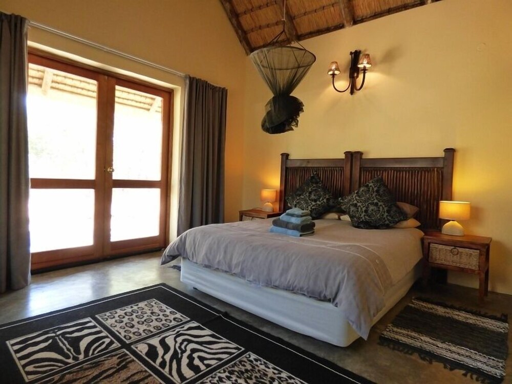 Masodini Private Game Lodge — 4-Star Luxury Hotel in Hoedspruit, South Africa