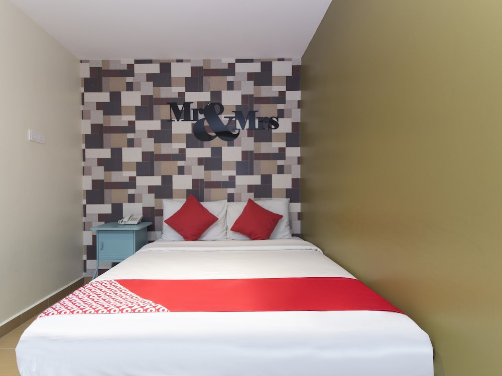 OYO 604 Hotel Est Equine Park — hotel in Putrajaya
