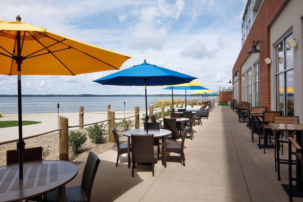Courtyard by Marriott Erie Bayfront - photo 55