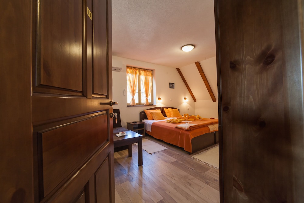House Rustico — 4-Star Luxury Hotel in Korenica, Croatia