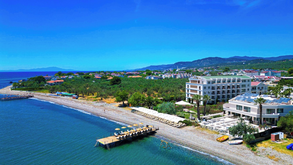 Rawda Resort Hotel Altinoluk — 4-Star Luxury Hotel in Edremit, Turkey