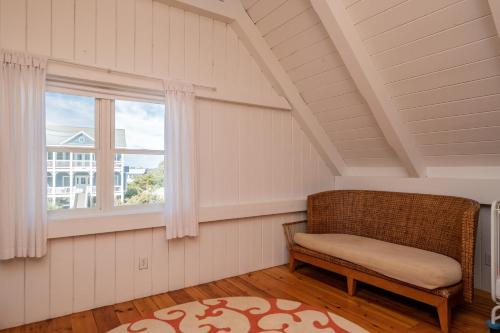 Cuddlefish by Oak Island Accommodations - photo 25