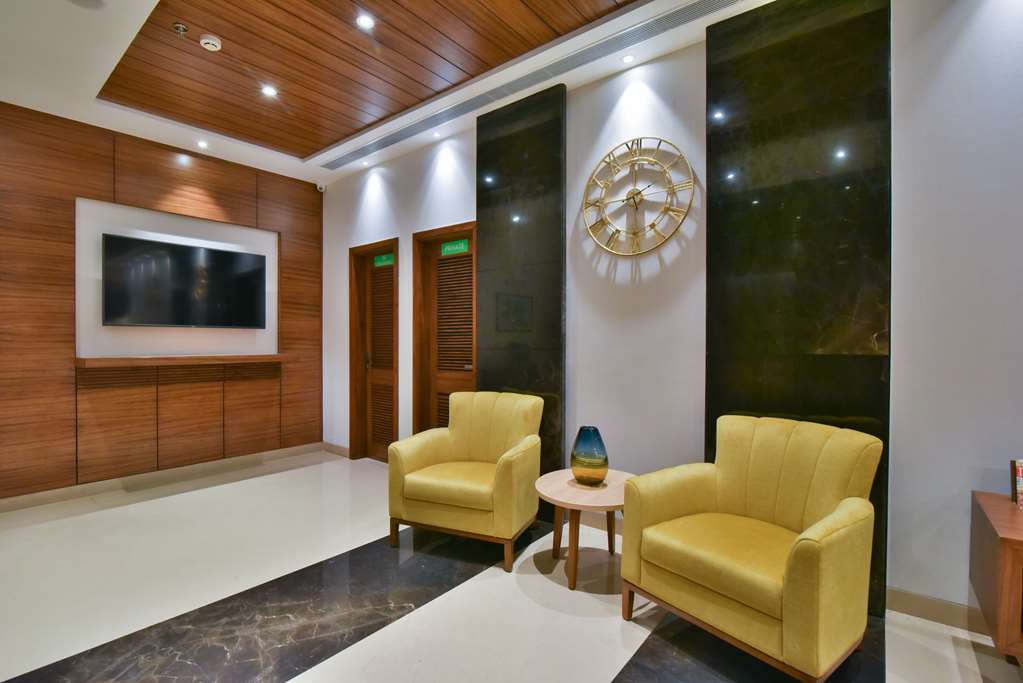 Hotel Lobby